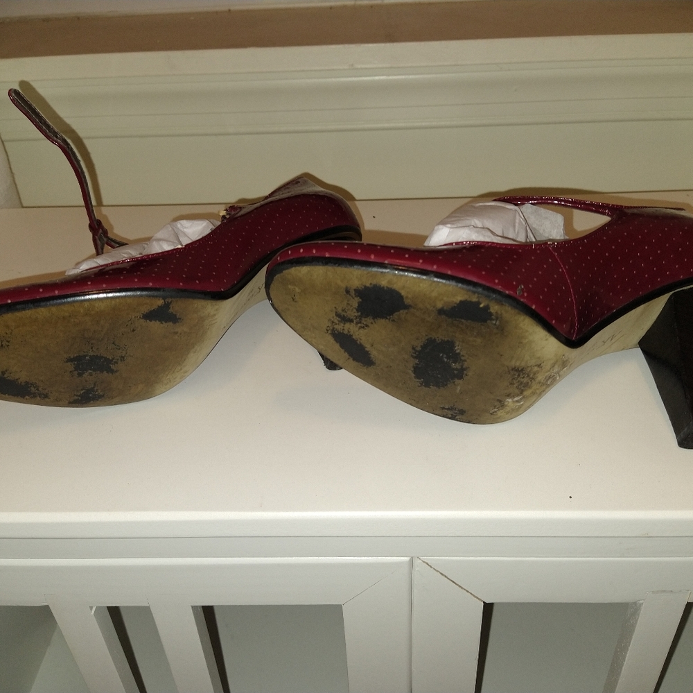 Shoes - Picture 5 of 5